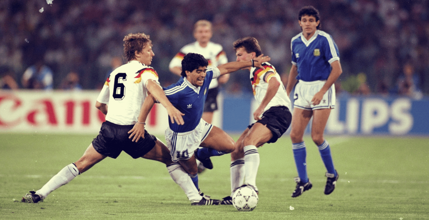 Trọng tài trận chung kết World Cup 1990 tiết lộ gây sốc về Diego Maradona